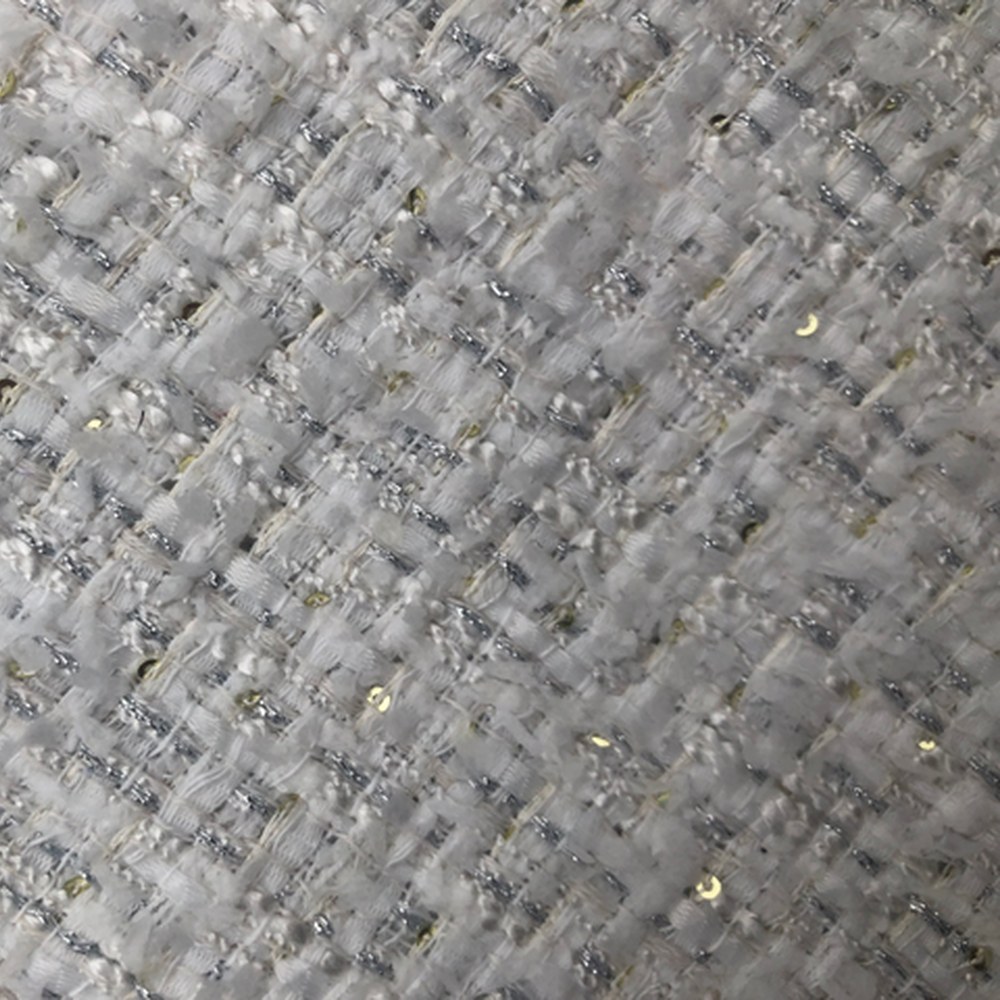 D83白色